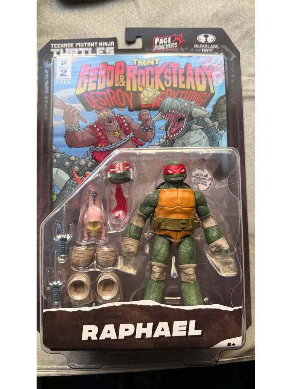 TMNT Raphael Page Punchers Figure w/ Comic McFarlane Toys New